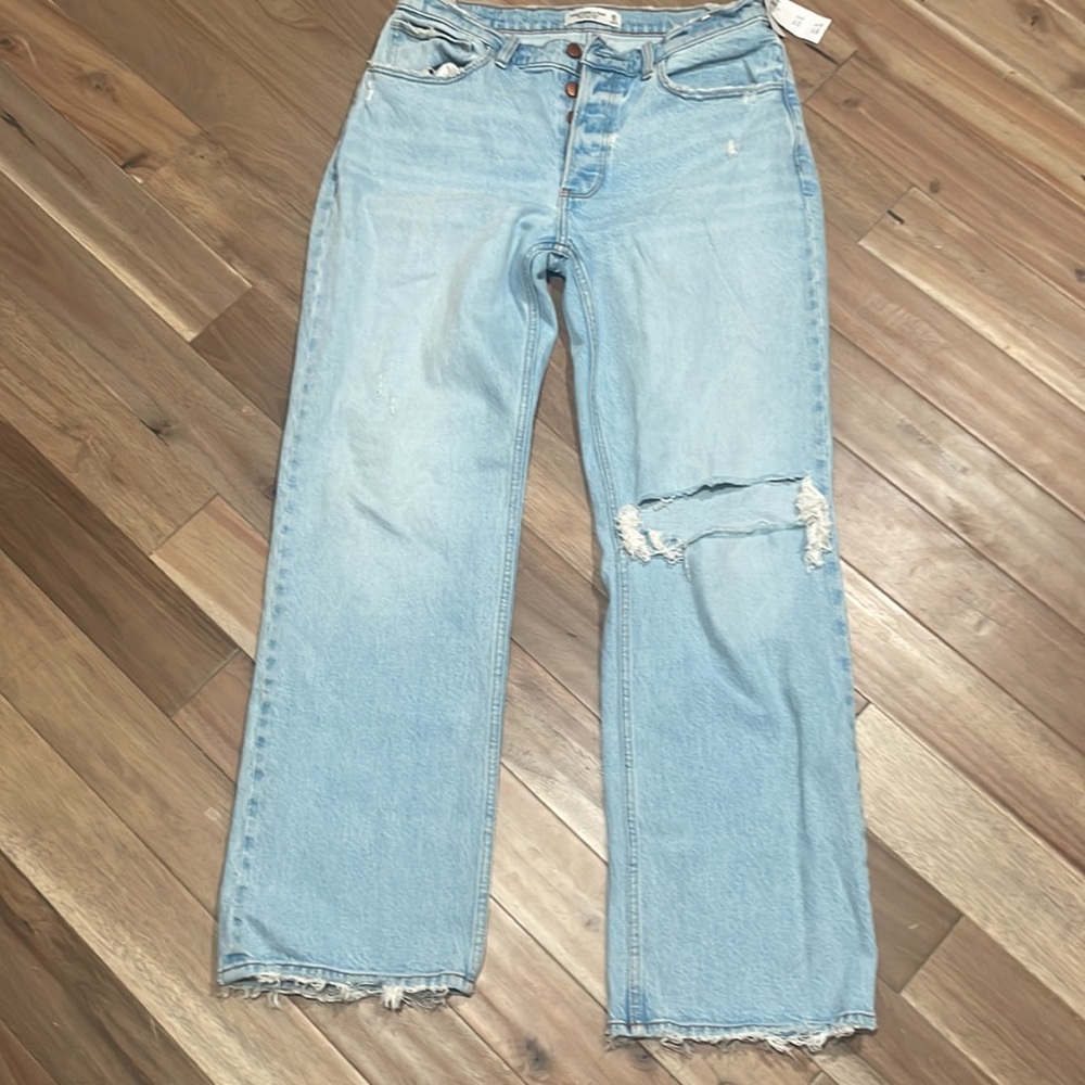 Abercrombie and fitch jeans NEVER worn brand new with tag